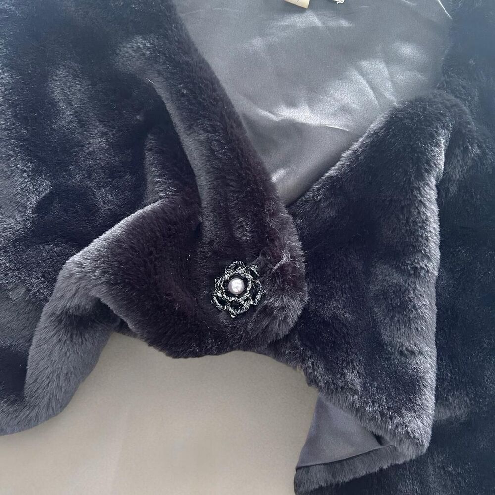 Black faux fur shrug bolero crop jacket | size small old Hollywood glam - Picture 7 of 8